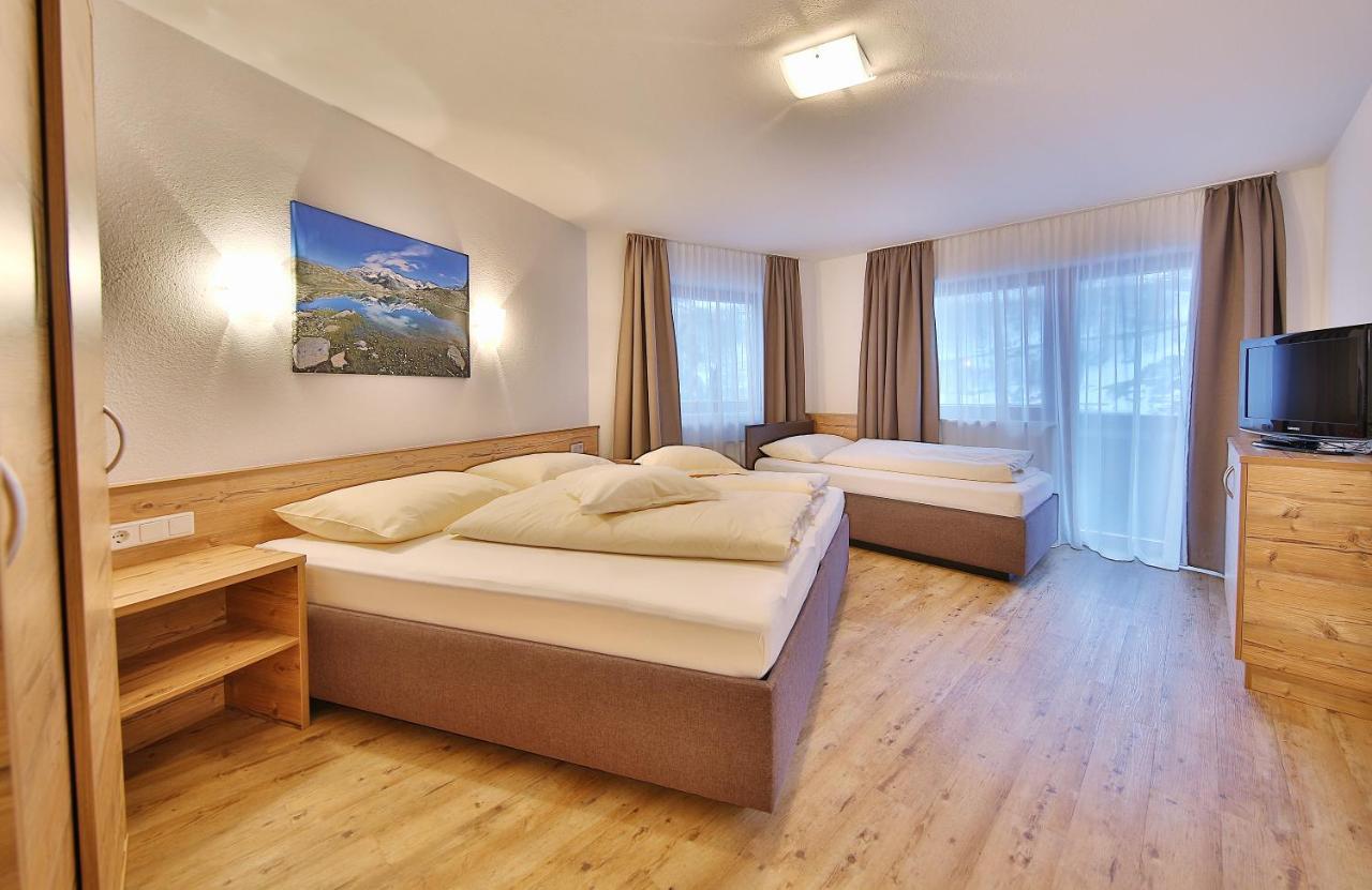 Hotel Garni Fiegl Apart Зёльден Экстерьер фото