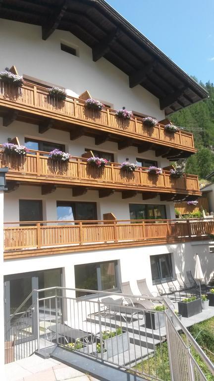 Hotel Garni Fiegl Apart Зёльден Экстерьер фото