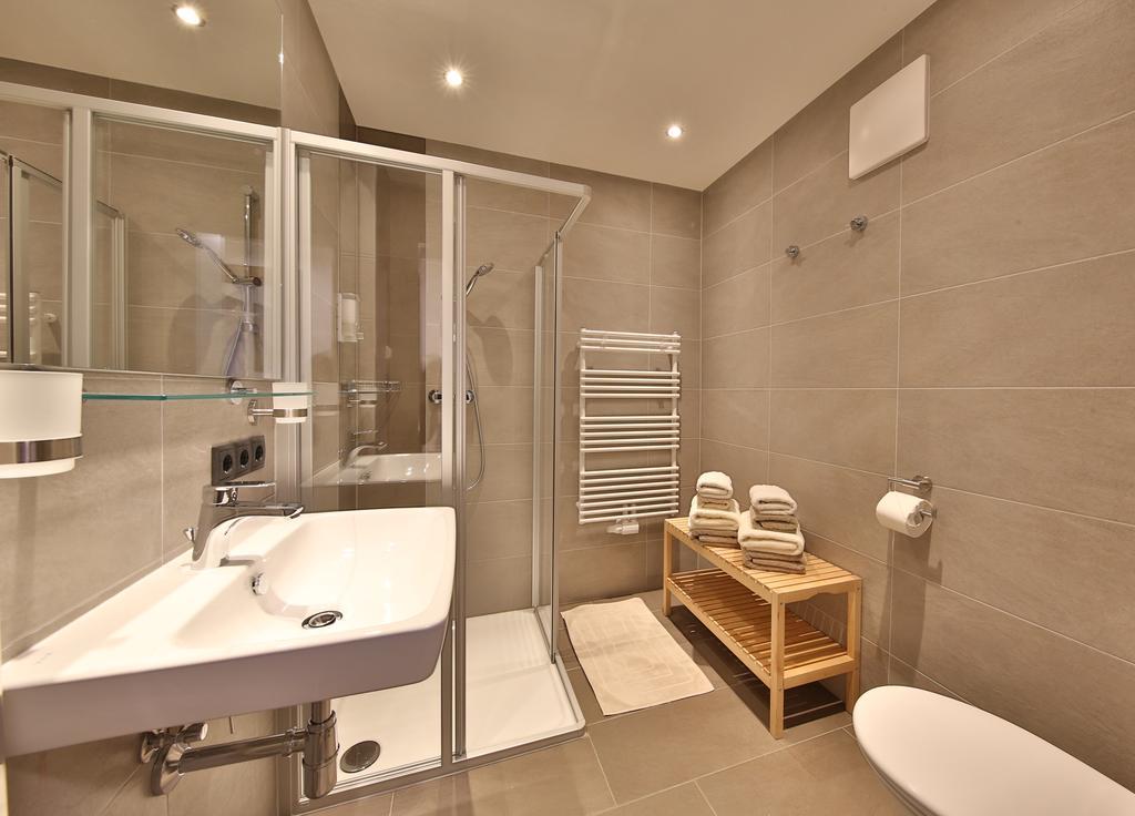 Hotel Garni Fiegl Apart Зёльден Экстерьер фото