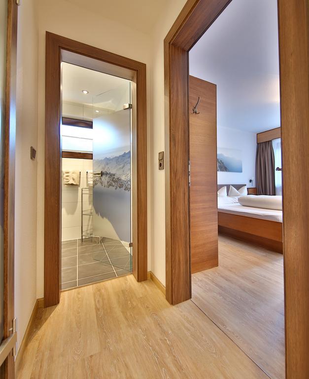 Hotel Garni Fiegl Apart Зёльден Экстерьер фото