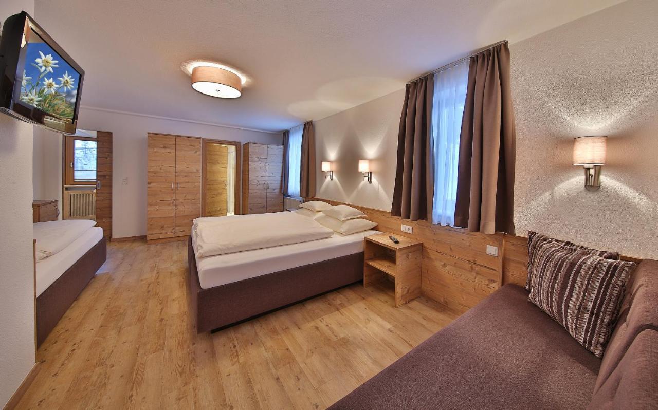 Hotel Garni Fiegl Apart Зёльден Экстерьер фото