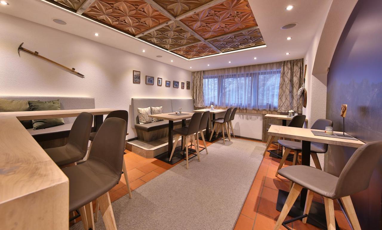 Hotel Garni Fiegl Apart Зёльден Экстерьер фото