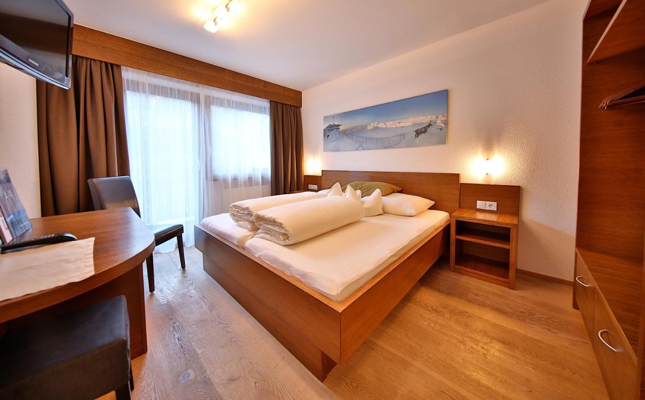 Hotel Garni Fiegl Apart Зёльден Экстерьер фото
