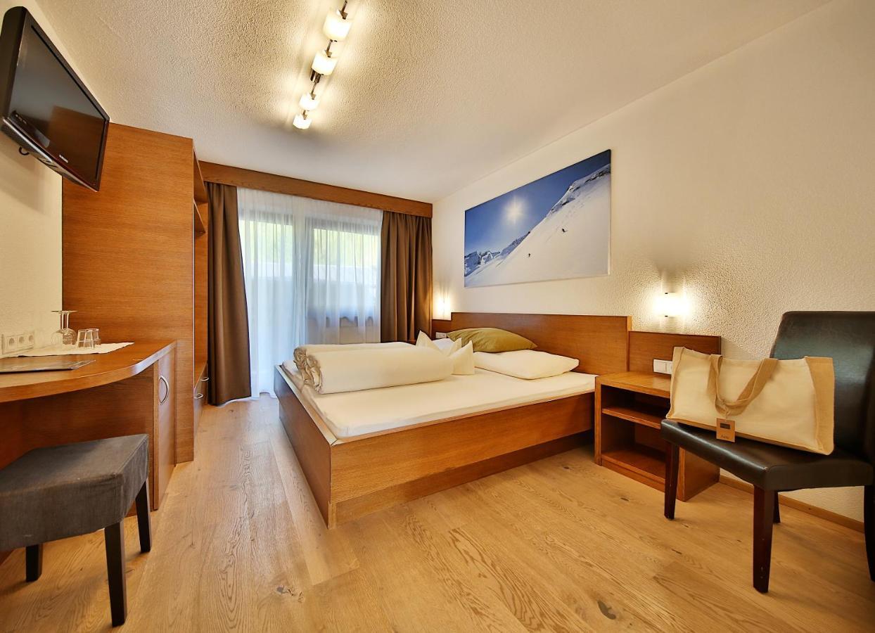 Hotel Garni Fiegl Apart Зёльден Экстерьер фото
